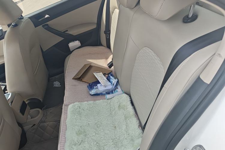 Used Skoda Rapid 2015 1.6L Automatic Smart Selection Model Left Rear Seat