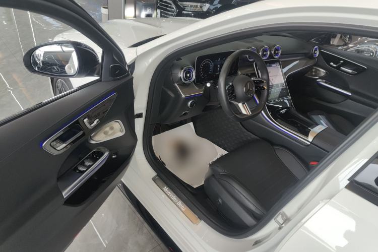 Used Mercedes-Benz C-Class 2023 Restyled C 260 L Night Edition Sports Version