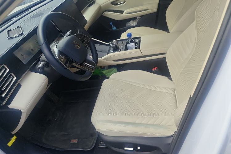 Used BYD Qin L 2024 DM-i 120KM Excellence Model
