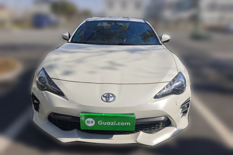 Used Toyota 86 2017 2.0L Manual Luxury Version