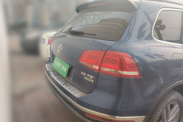 Used Volkswagen Touareg 2016 3.0 TSI High-End Version Rear