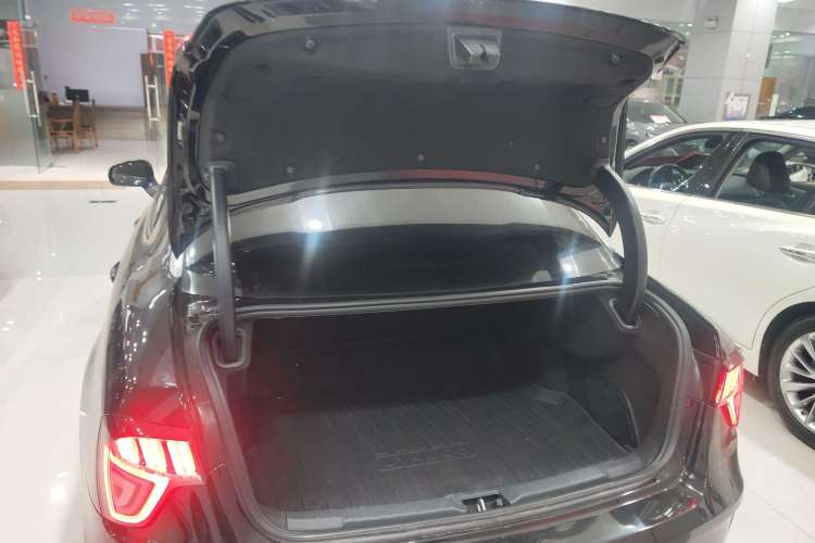 Used Lynk & Co 03 2022 2.0TD DCT JingPro
