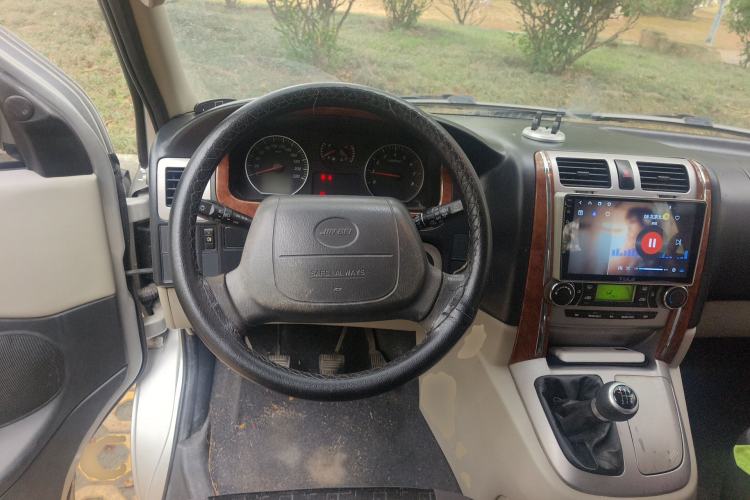 Used Jinbei Grace 2016 2.0L Standard Delivery Version