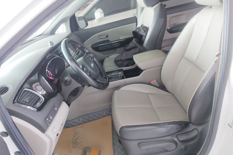 Used Kia Carnival 2015 3.3 GDI Luxury Edition China V Standard Left Front Seat