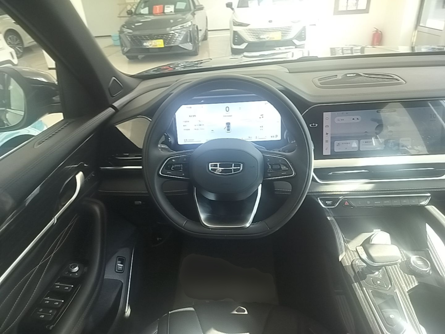 Geely Auto Monjaro L 2024 2.0TD DCT EVO Two-Wheel Drive Long-Range Version — снимка 13
