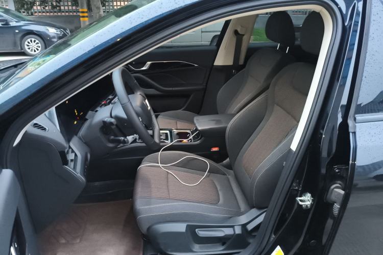 Used Bestune B70 2025 Dragon Edition 1.5T Quality Enjoyment Model
