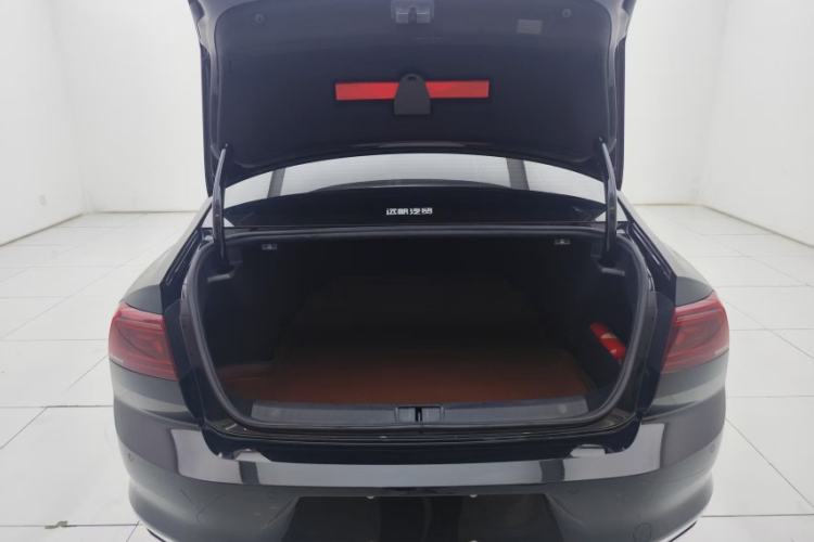 Used Volkswagen Magotan 2023 2 Million Units Limited Edition 330TSI DSG Leading Version Trunk