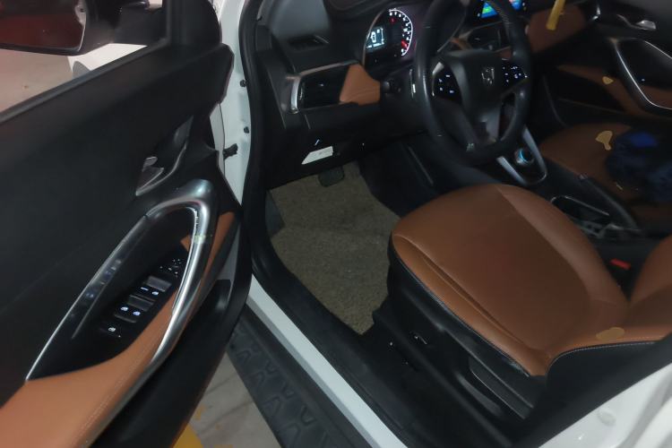 Used Baojun 510 2017 1.5L Automatic Luxury Model Driver Seat