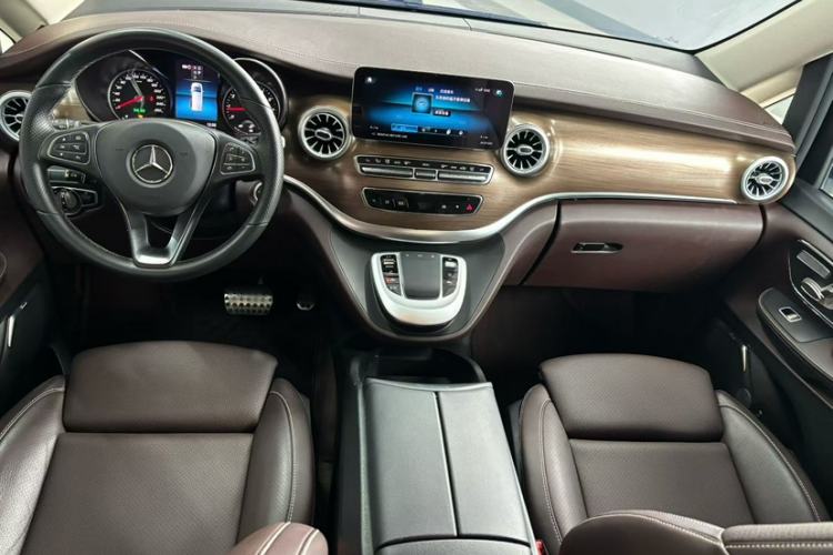 Used Mercedes-Benz V-Class 2022 V 260 L Long Wheelbase Prestige Edition