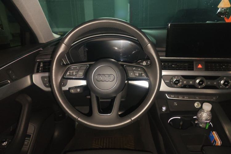 Used Audi A4L 2021 40 TFSI Enjoy Life Edition Steering Wheel