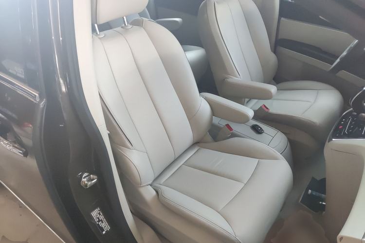 Used Buick GL8 2021 Land Cruiser Executive Class 652T Smart Luxury Model