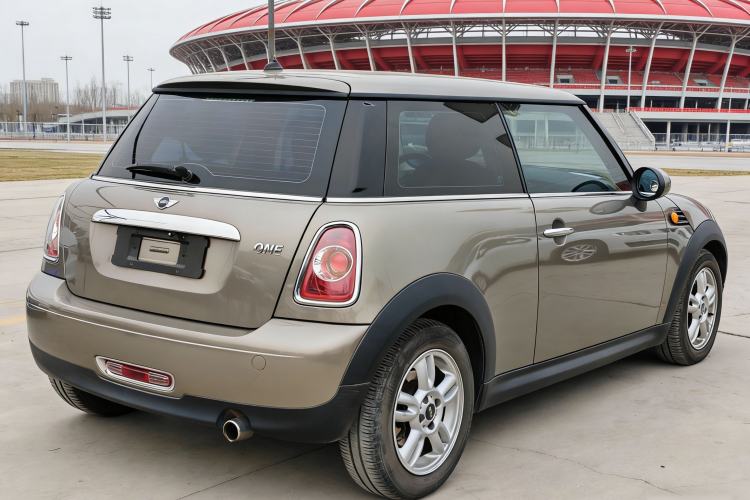 Used MINI 2011 1.6L ONE