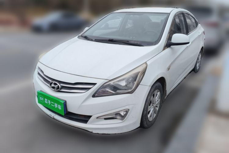 Used Hyundai Verna (older generation) 2014 1.4L Manual Smart GLS Trim