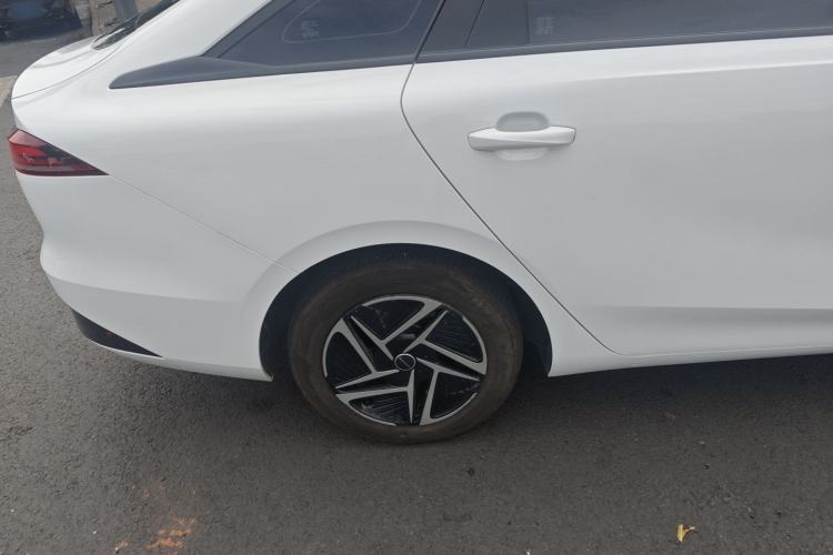 Used Roewe D6 2025 450 km Premium Edition