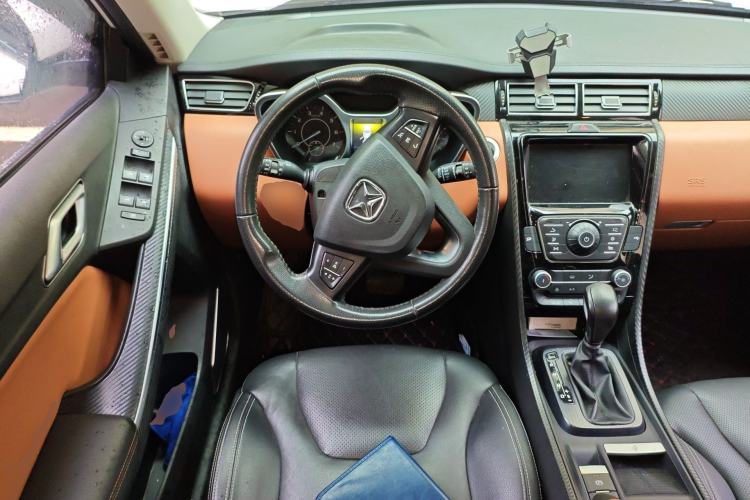 Used JMC Yusheng S330 2016 1.5L GTDi Automatic Two-Wheel Drive Prestige Edition
