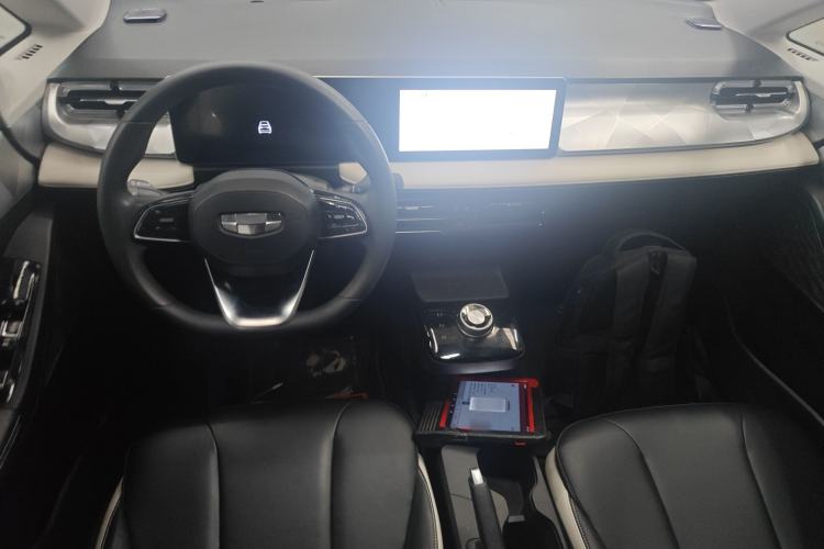 Used Geometry E Firefly 2022 320KM Cute Tiger 4-Seater Center Console