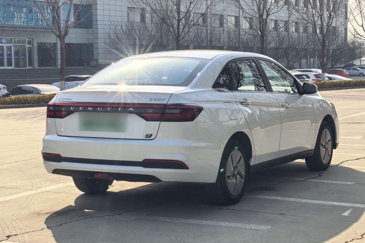 Used Venucia Venucia D60EV 2023 PLUS Comfort Edition SI Model