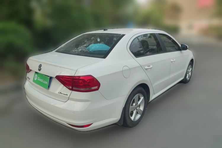 Used Volkswagen Lavida 2015 1.6L Manual Fashion Edition Rear Right 45 Deg