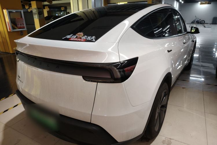 Used Tesla Model Y 2025 Rear-Wheel-Drive Version