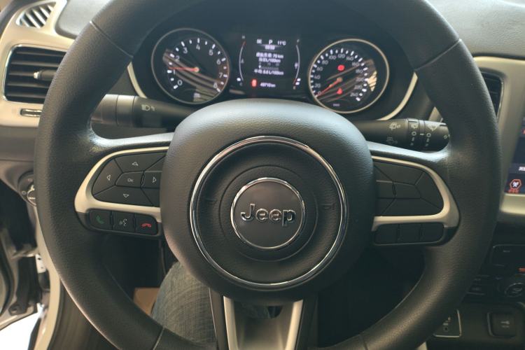 Used Jeep Compass 2020 220T Automatic Leading Edition
