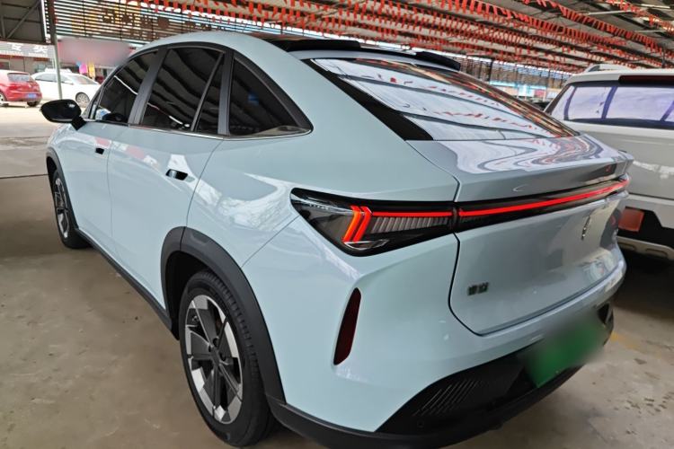 Used Livan 7 2023 450 km – Chasing Clouds Rear Left 45 Deg