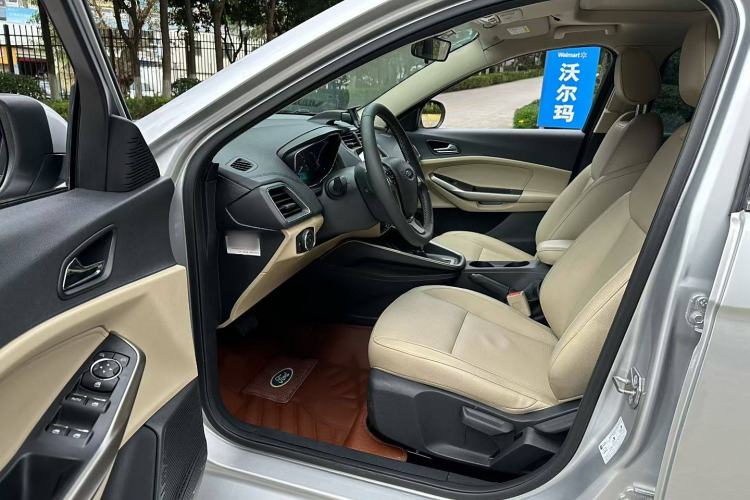 Used Ford Escort 2015 1.5L Automatic Fashion Model