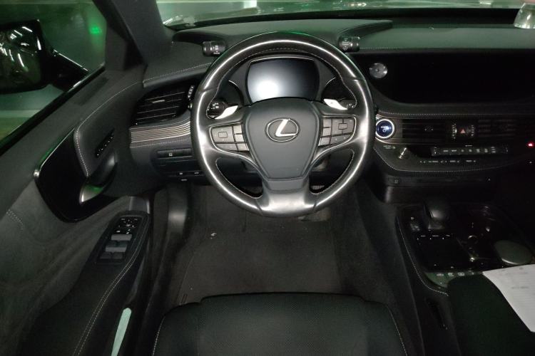 Used Lexus LS 2020 500h Excellence Edition China VI standard
