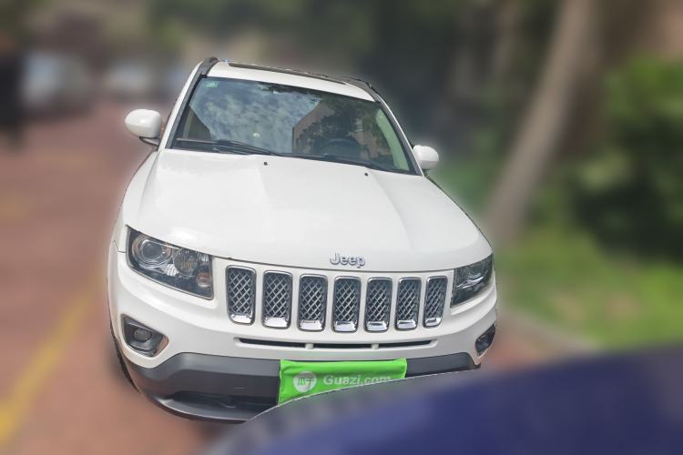 Used Jeep Compass 2013 2.0L two-wheel drive luxury version Front