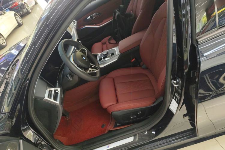 Used BMW 3 Series 2025 330Li M Sport Shadowline Package Left Front Seat