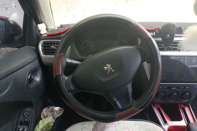 Used Peugeot 301 2016 1.6L Manual Comfort Edition Steering Wheel