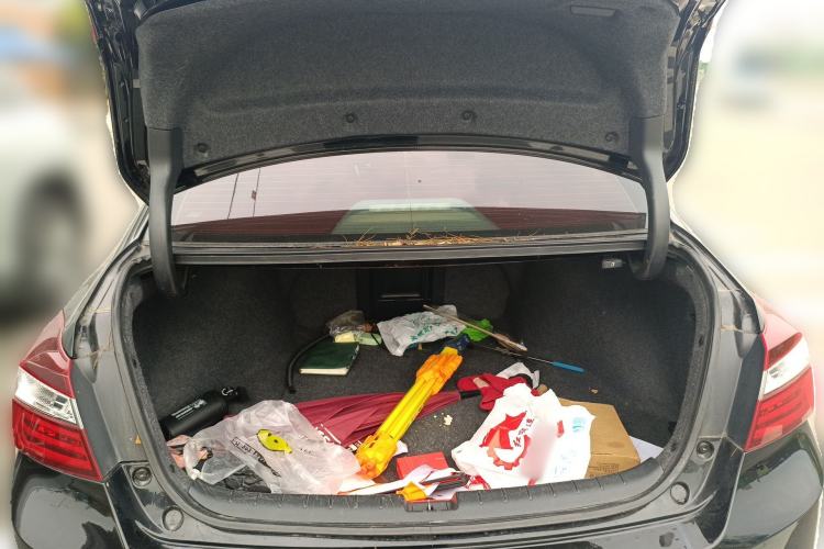 Used Honda Accord 2016 2.0L Comfort Edition Trunk