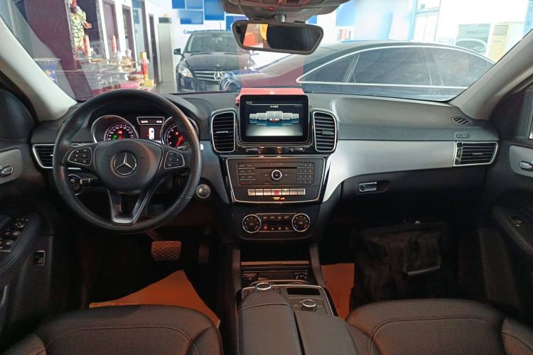 Used Mercedes-Benz GLE Coupe 2017 GLE 320 4MATIC Coupe SUV
