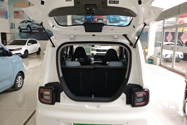 Used Geely Galaxy Panda 2024 Panda Mini 200km Endurance Bear Trunk