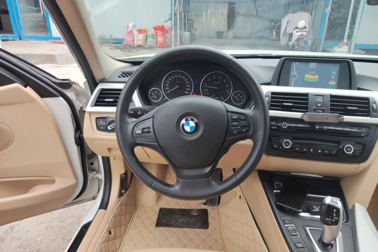 Used BMW 3 Series 2014 320Li Fashion Model
