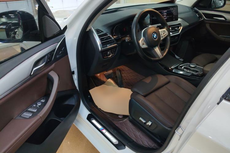 Used BMW iX3 2023 Leading Type
