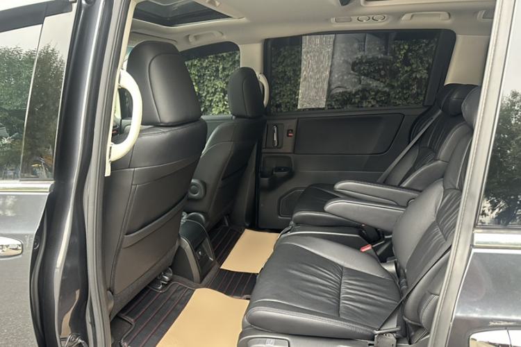 Used Honda Elysion 2015 2.4L VTi-S Prestige Edition