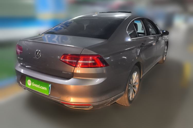 Used Volkswagen Magotan 2019 330TSI DSG Leading Edition China V Standard