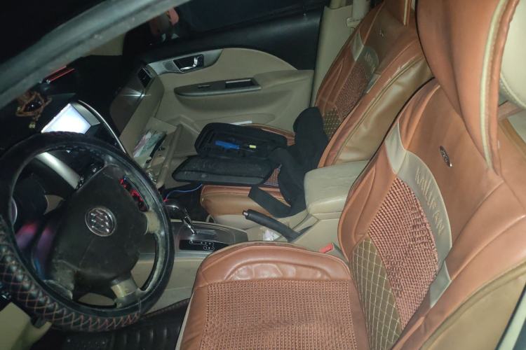 Used Buick Excelle 2013 1.5L Automatic Classic Model
