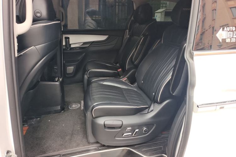 Used Roewe iMAX8 2021 400TGI Supreme Series Prestige Edition