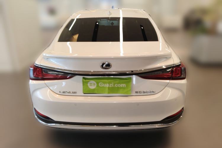 Used Lexus ES 2022 300h Excellence Edition