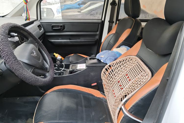 Used Wuling Hongguang PLUS 2019 1.5T Manual Standard Edition 5 Seats Left Front Seat