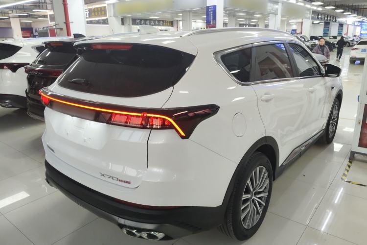 Used JETOUR X70 PLUS 2023 1.5T DCT Ziqiang PRO+ 7-Seater
