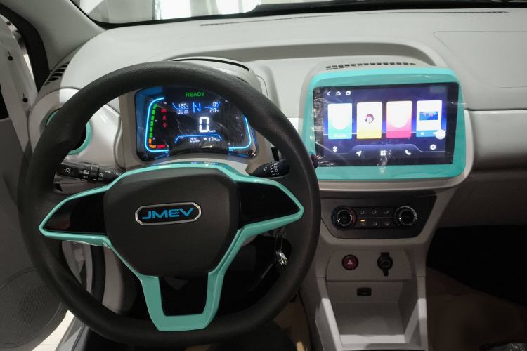 Used JMEV Xiao Qilin 2024 201km Comfort Version Center Console