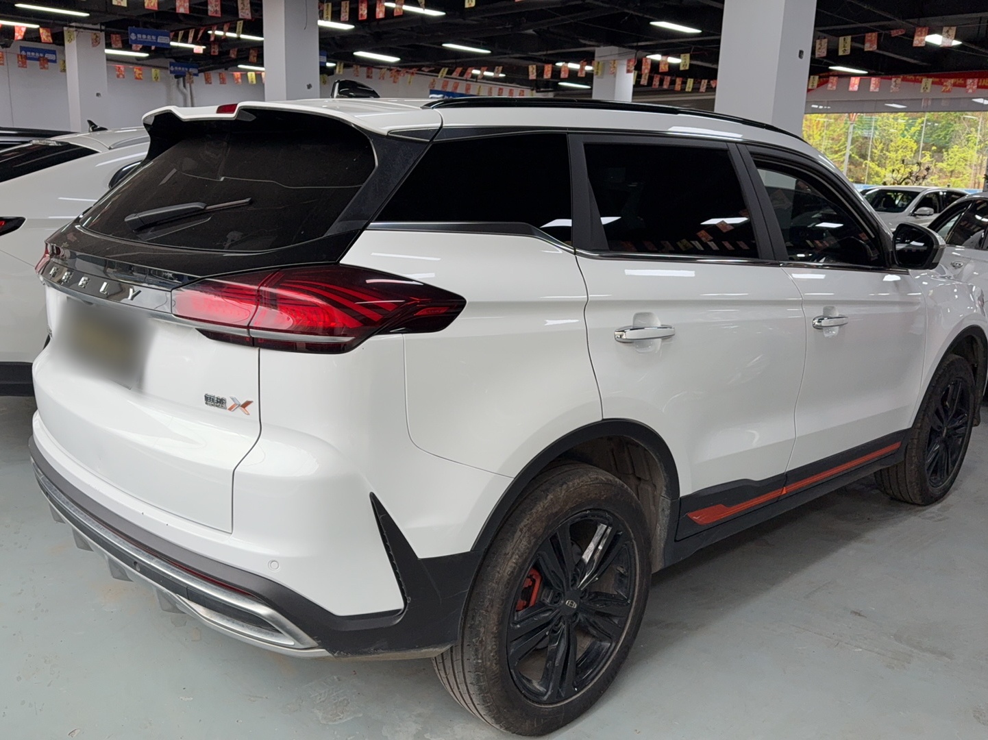 Geely Auto Emgrand X7 Sport 2022 Boyue X 1.8TD DCT ZhiZun Edition — снимка 4