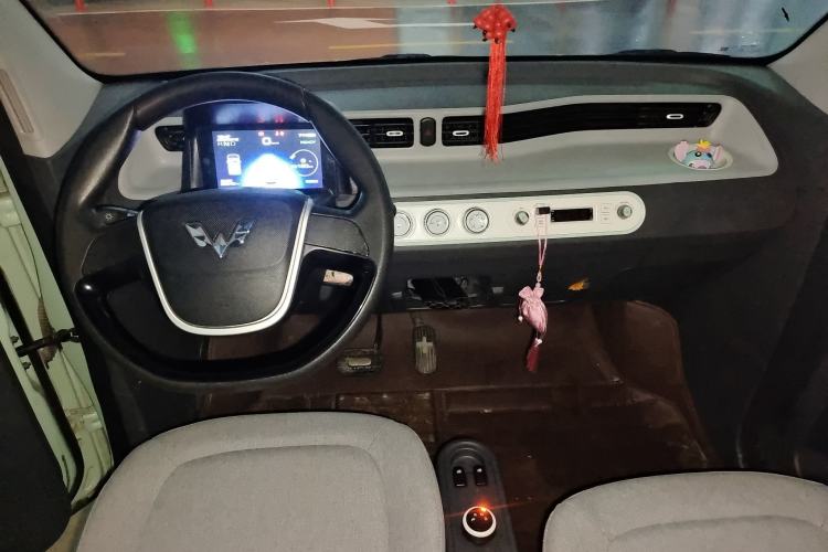 Used Wuling Hongguang MINIEV 2021 Macaron Premium Model – Lithium Iron Phosphate