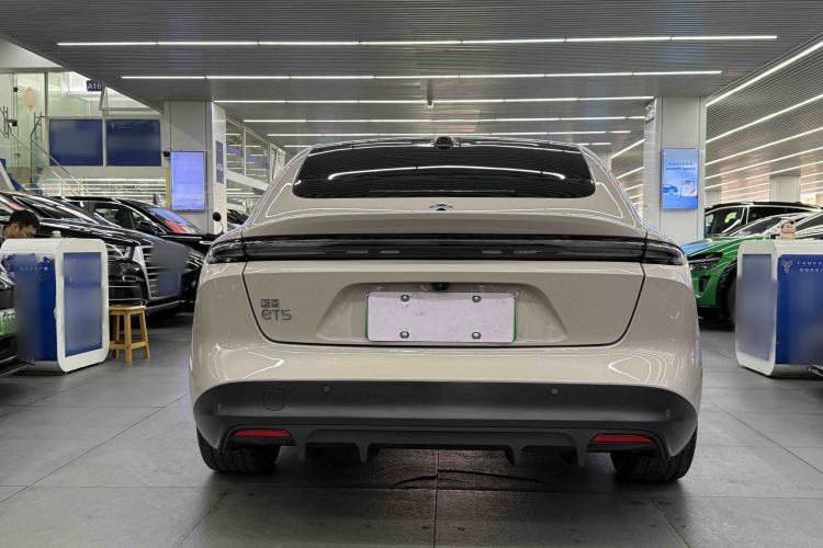 Used Nio ET5 2022 75 kWh