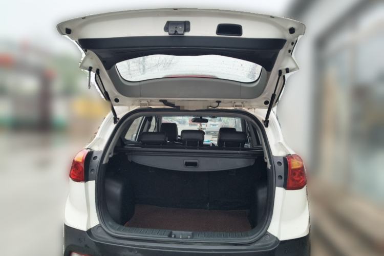 Used JAC Group Refine S3 2016 1.5L CVT Luxury Smart Premium Edition Trunk