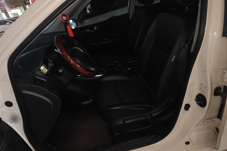 Used Nissan Tiida 2019 1.6L CVT Smart Enjoyment Version China VI Standard Left Front Seat