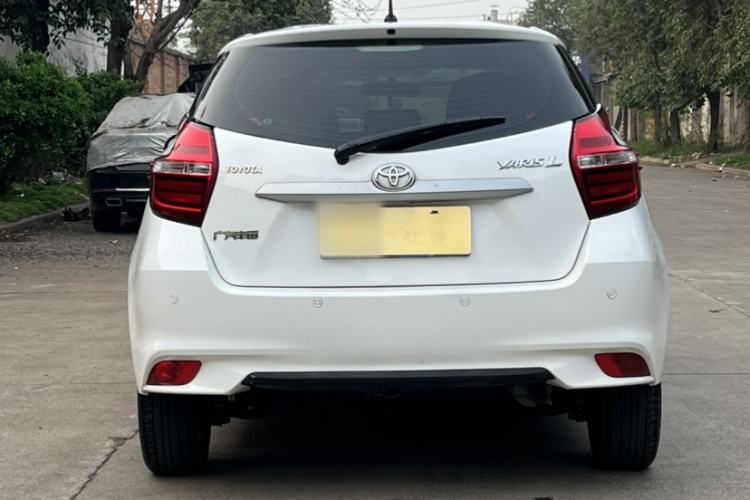 Used Toyota YARiS L Zhi Xuan 2017 1.5G CVT JingSu Model with Upgraded Sunroof Exterior 4