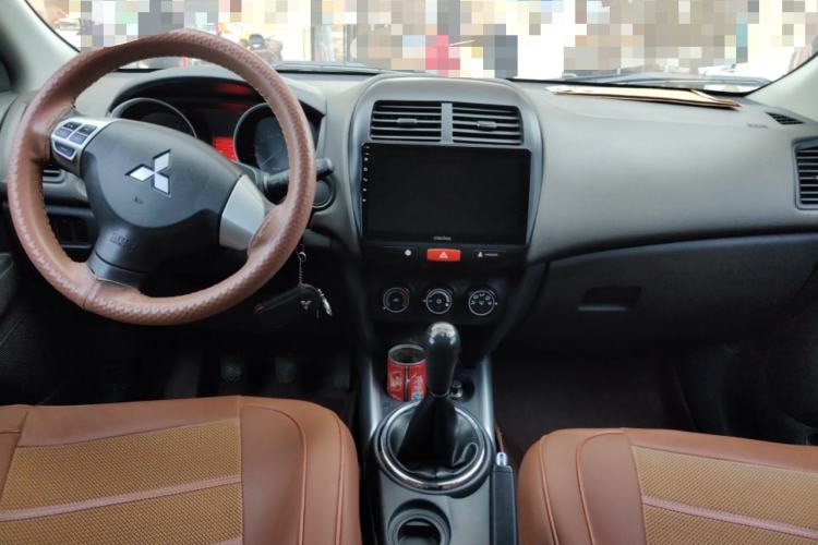 Used Mitsubishi ASX 2013 1.6L Manual Two-Wheel Drive Standard Edition Center Console